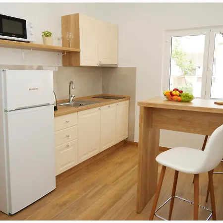 Makelja פרימוסטן